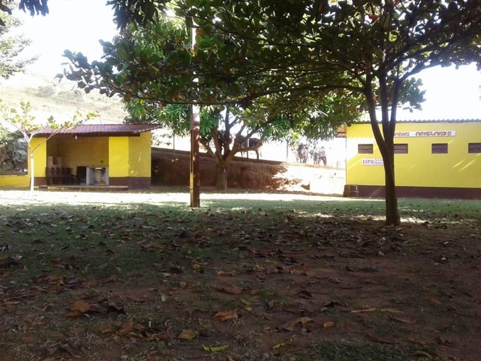 Arrelaros Pousada Bueno Brandão Extérieur photo
